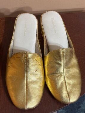 Daniel Green Gold Kidskin Leather Slippers Women's 9W